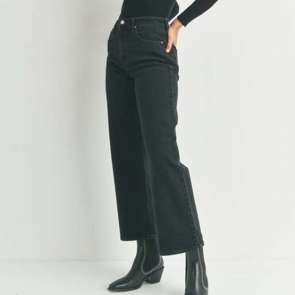 Just Black Denim The Uncut Straight Leg Jeans in Washed Black - Picture 2 of 8